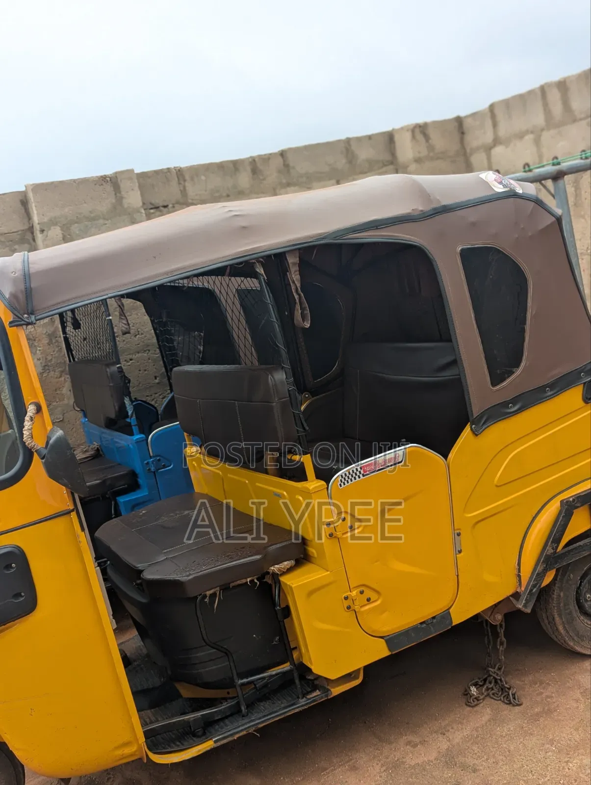 Bajaj RE 2026 Yellow