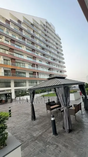 Furnished 1bdrm Apartment in Accra Mall Signature for sale