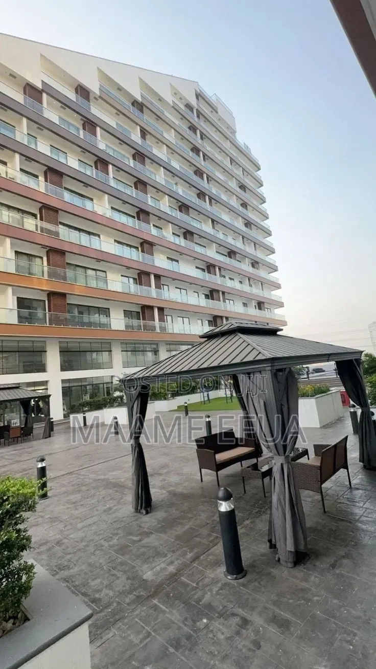Furnished 1bdrm Apartment in Accra Mall Signature for sale