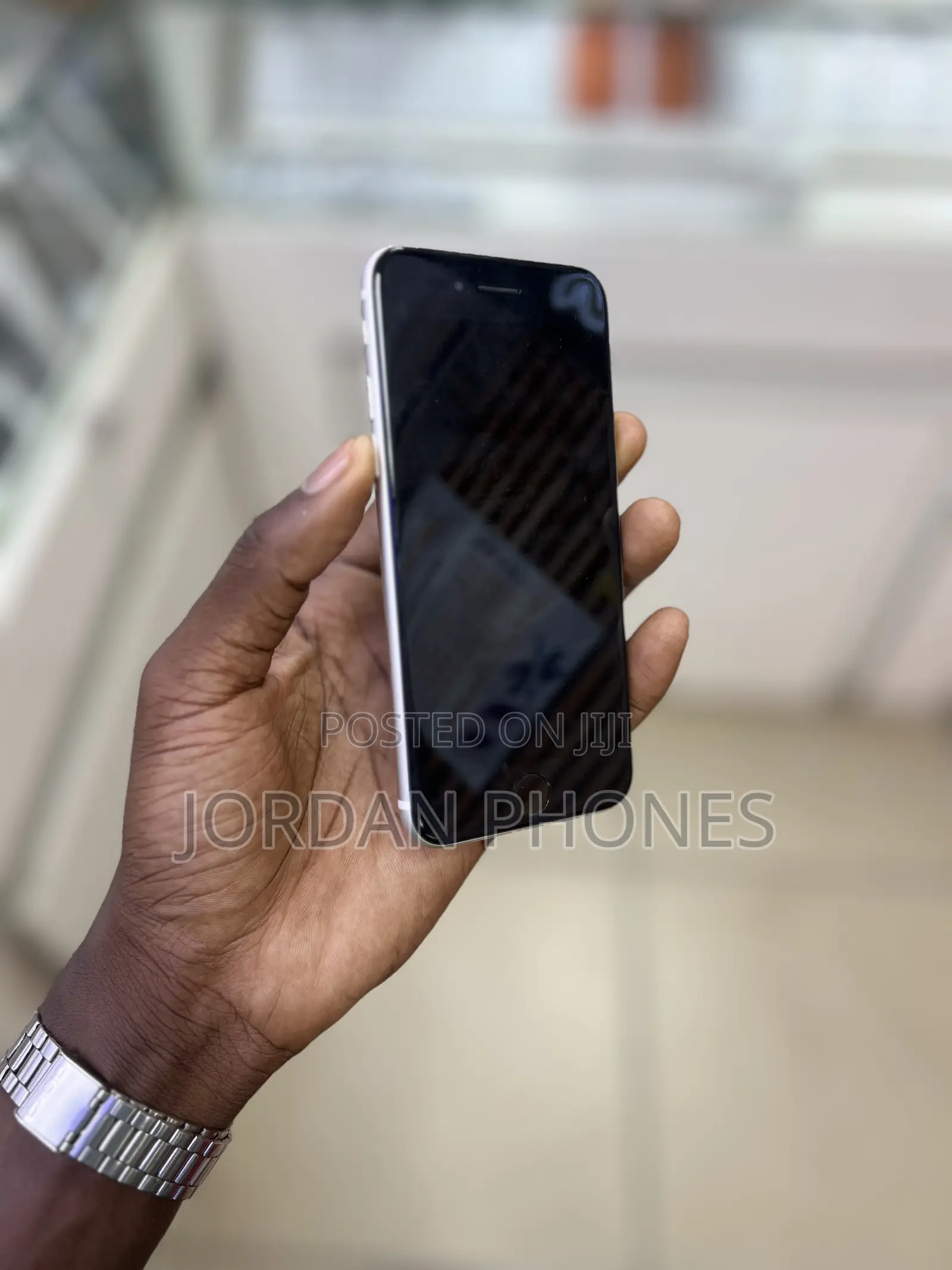 Apple iPhone SE (2022) 128 GB Silver