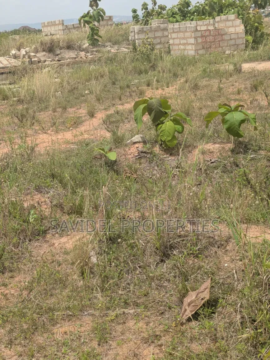 1 Plot of Titled Land for Sale