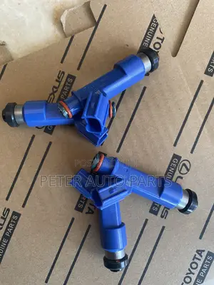 Toyota Matrix 2004-08 Fuel Injectors, 4 Set. Original Japan