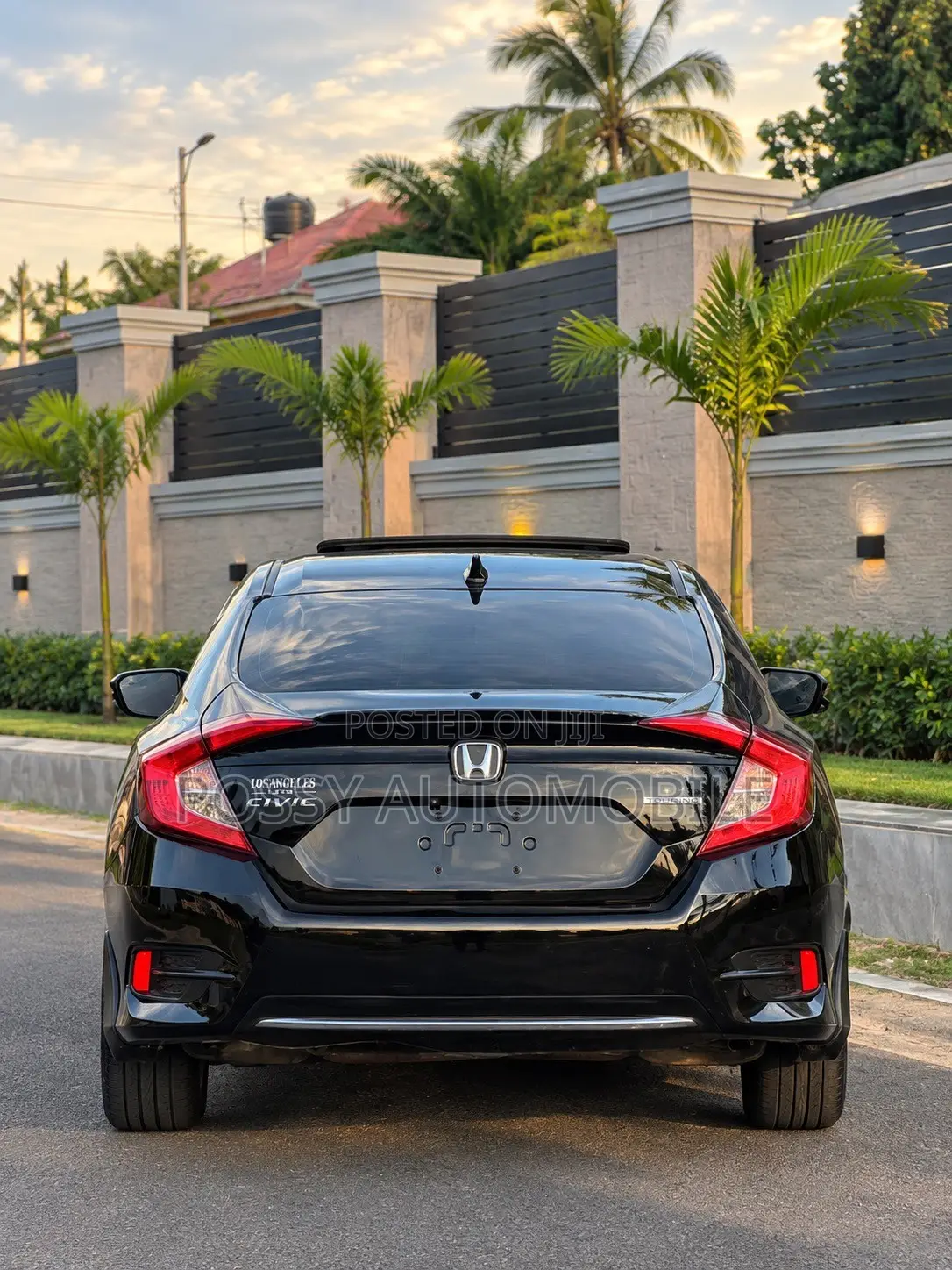 Honda Civic Touring 4dr Sedan (1.5L 4cyl) 2017 Black