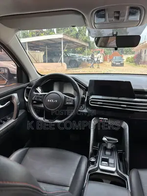 Kia Sportage EX 2022 White