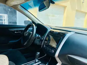 Nissan Altima 2014 Black