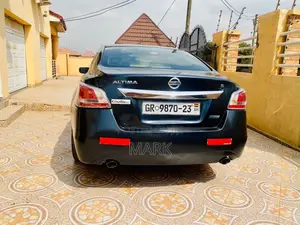 Nissan Altima 2014 Black