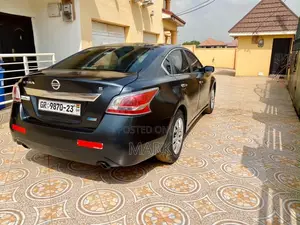 Nissan Altima 2014 Black