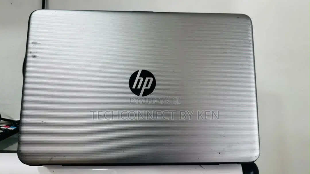 Laptop HP Pavilion 17 8GB Intel Core i5 HDD 500GB