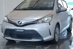 Toyota Vitz 2015 Gray