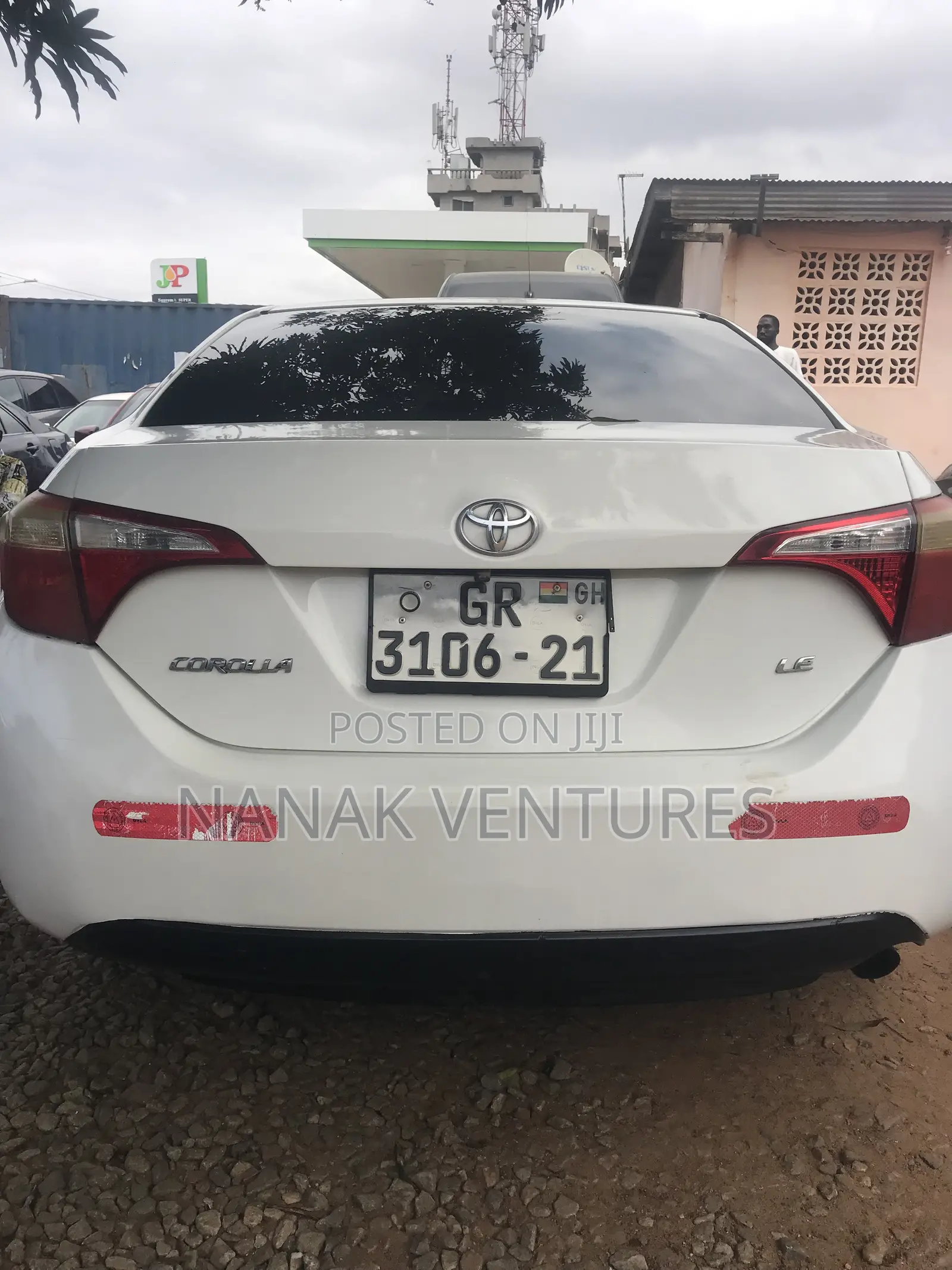 Toyota Corolla LE Eco Plus 4dr Sedan (1.8L 4cyl CVT) 2016 White