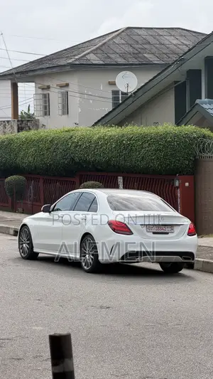 Mercedes-Benz C300 Base C300 RWD Sedan 2018 White