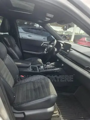 Mitsubishi Outlander SE Launch Edition 2022 Silver