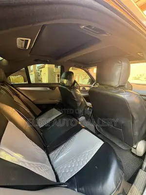 Mercedes-Benz C300 Luxury 4Matic Sedan AWD (3.5L 6cyl 7A) 2013 Black