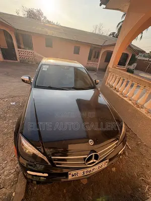 Mercedes-Benz C300 Luxury 4Matic Sedan AWD (3.5L 6cyl 7A) 2013 Black