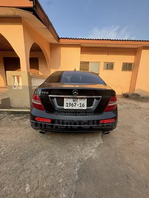 Mercedes-Benz C300 Luxury 4Matic Sedan AWD (3.5L 6cyl 7A) 2013 Black