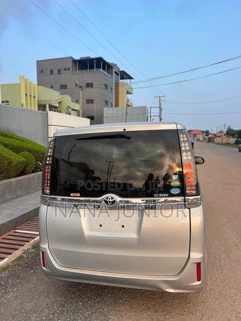 Toyota Voxy 2015 Silver