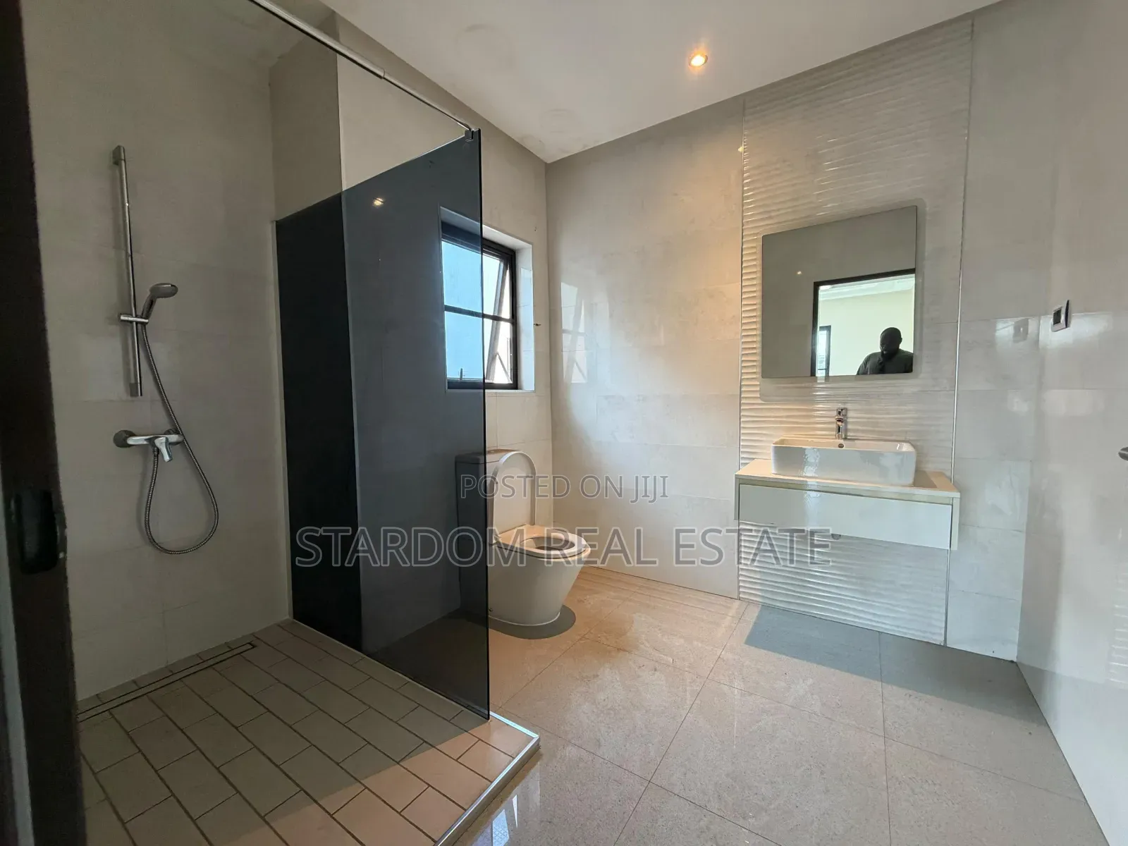 4bdrm Duplex in East Legon Ogbojo, American House for rent
