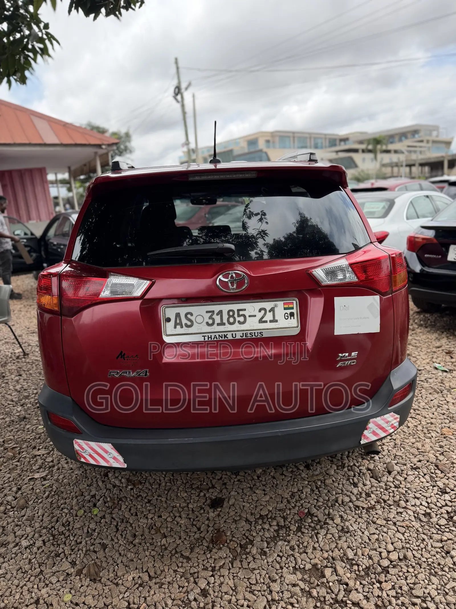 Toyota RAV4 XLE AWD (2.5L 4cyl 6A) 2016 Red
