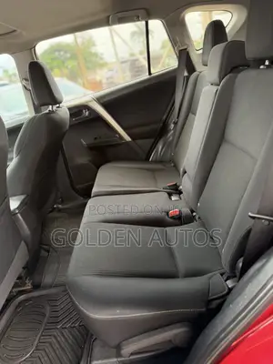 Toyota RAV4 XLE AWD (2.5L 4cyl 6A) 2016 Red