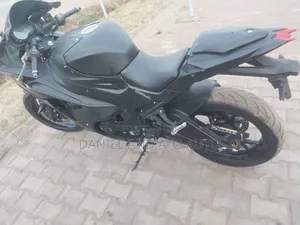 BMW G 310 RR 2023 Black