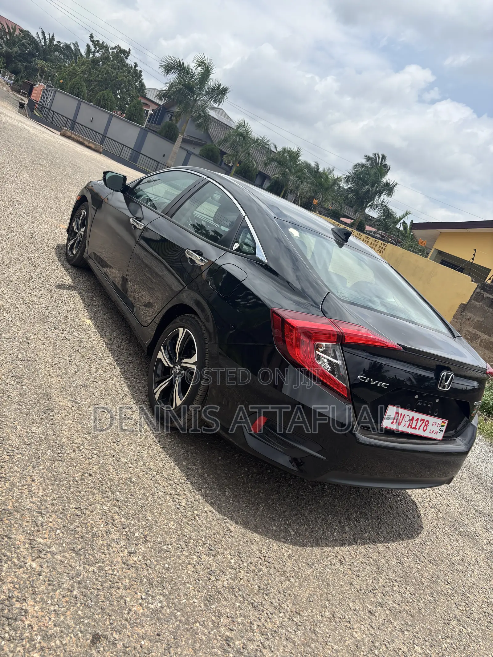 Honda Civic Touring 4dr Sedan (1.5L 4cyl) 2017 Black