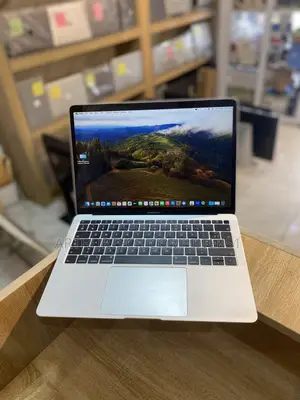 Laptop Apple MacBook Air 2018 8GB Intel Core i5 SSD 256GB