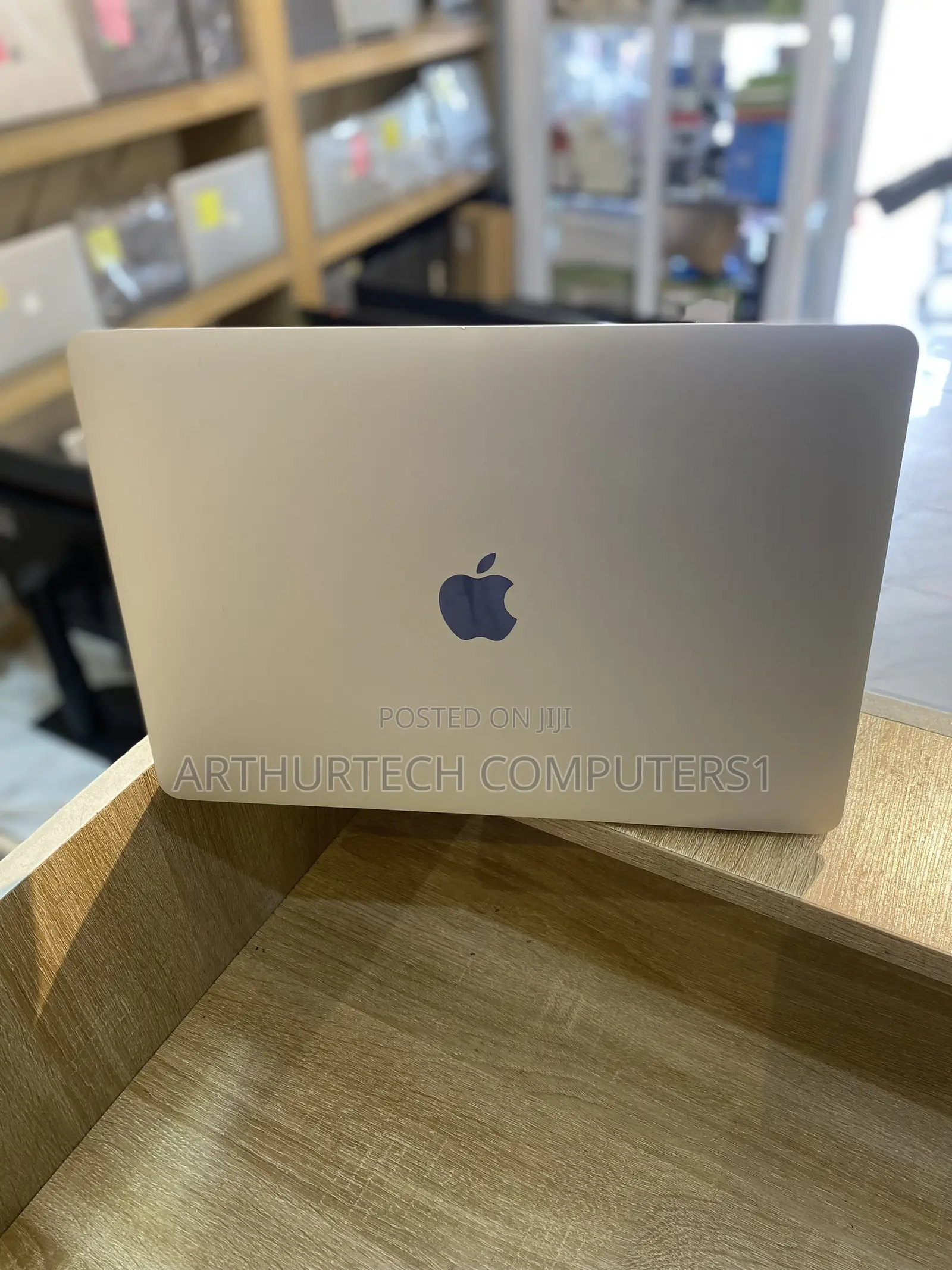 Laptop Apple MacBook Air 2018 8GB Intel Core i5 SSD 256GB