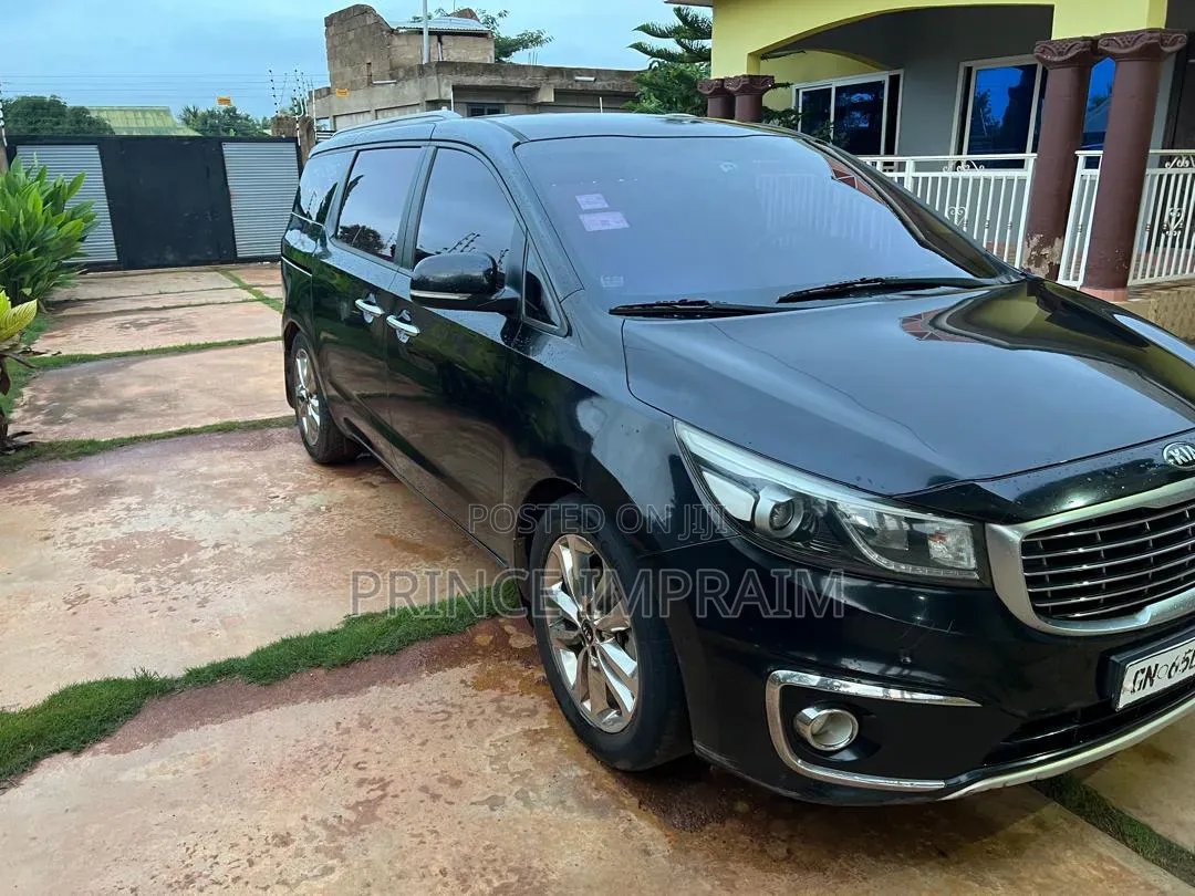 Kia Carnival 2015 Black