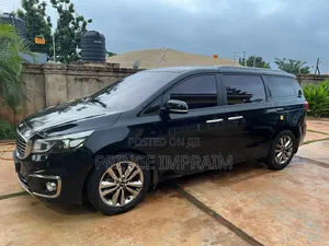 Kia Carnival 2015 Black