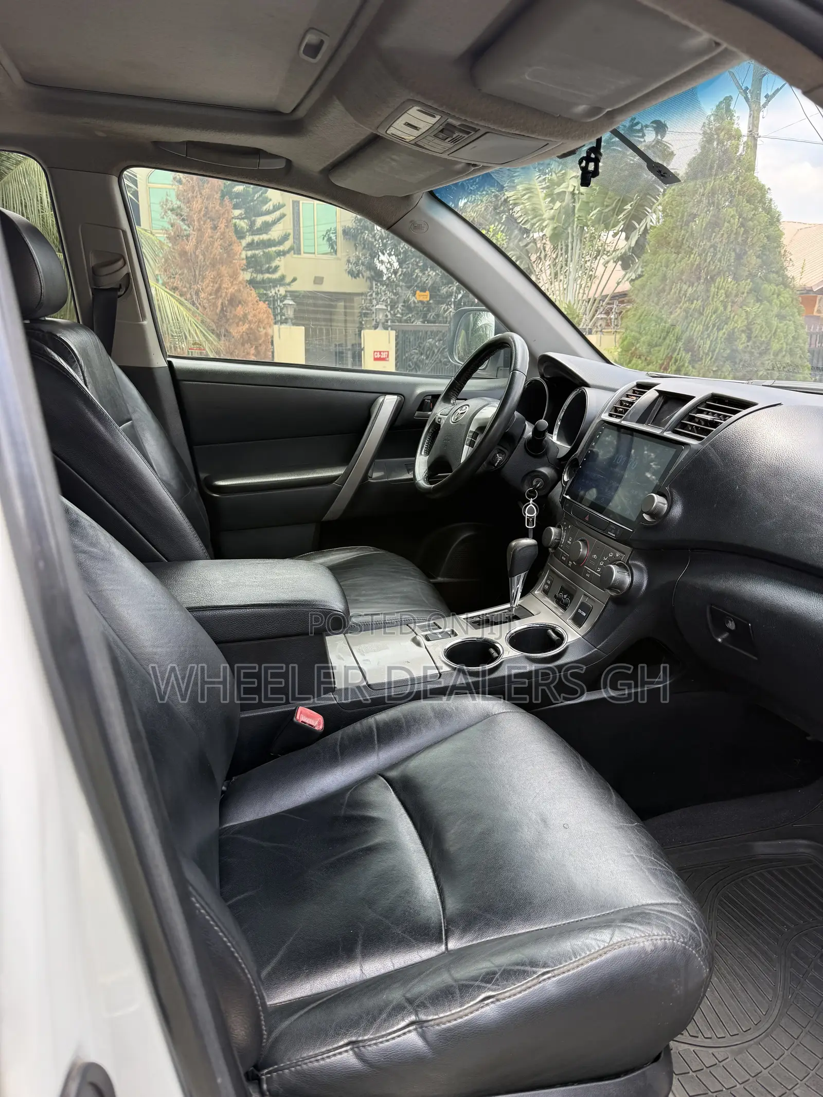 Toyota Highlander Limited 2012 White