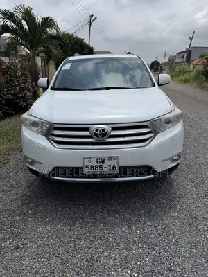 Toyota Highlander Limited 2012 White