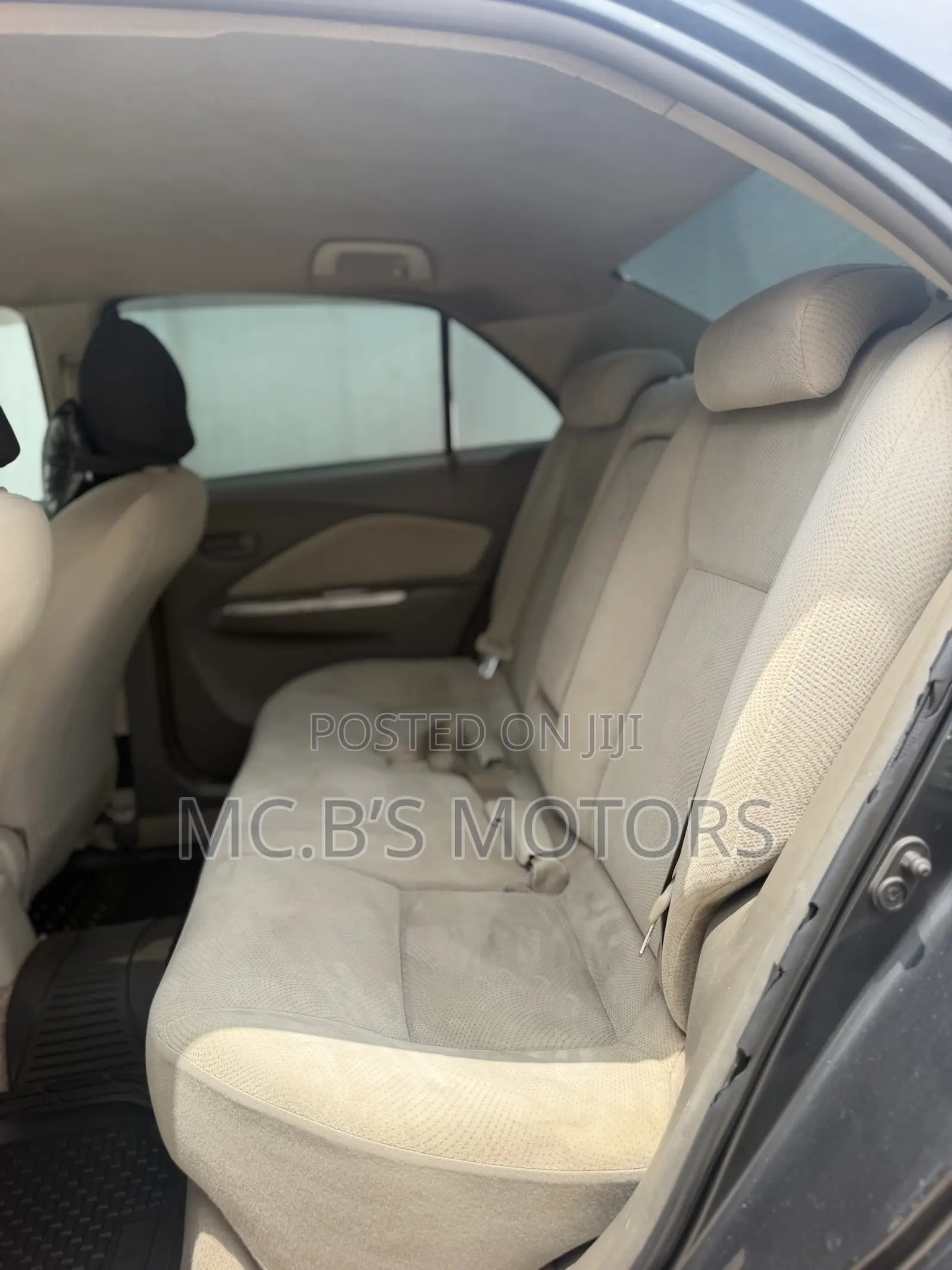 Toyota Belta 2012 Silver