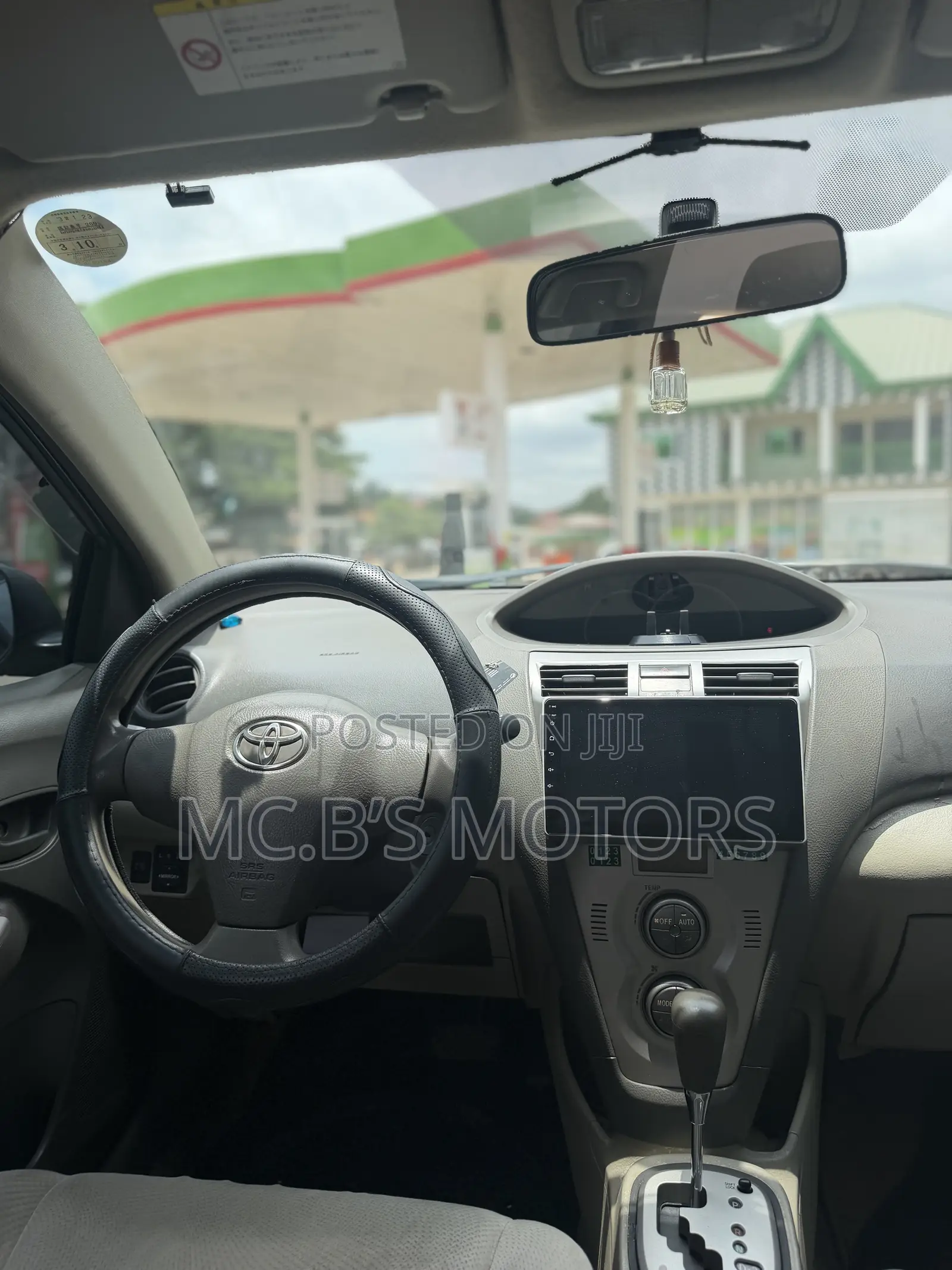 Toyota Belta 2012 Silver