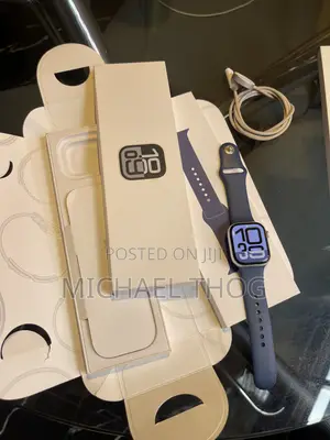 Apple Watch Series 10 42mm GPS + Cellular