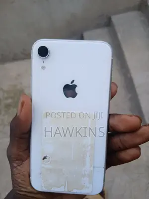 Apple iPhone XR 64 GB White