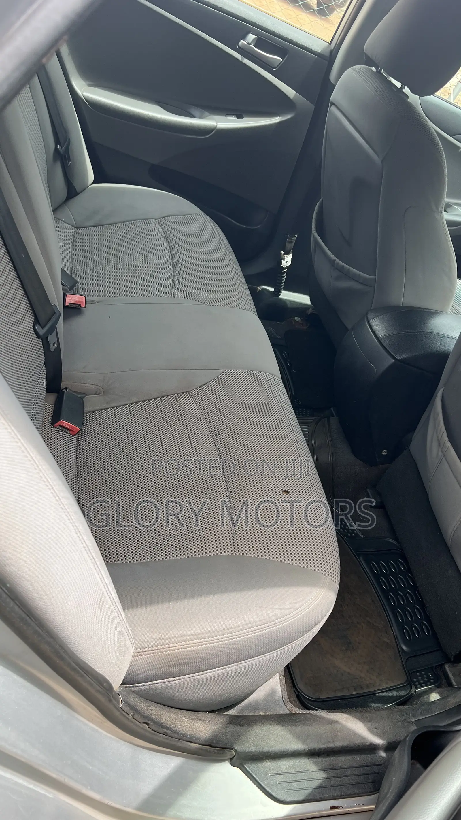 Hyundai Sonata 2011 Silver