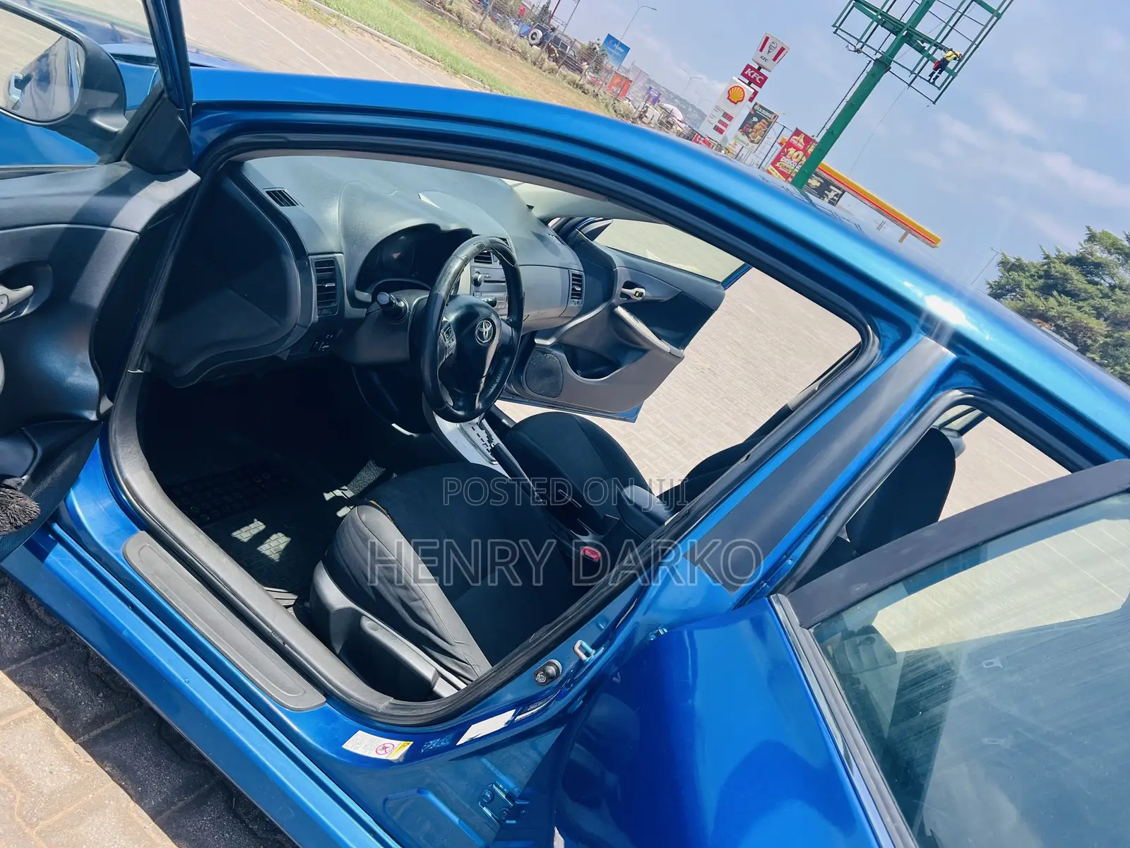 Toyota Corolla 2010 Blue