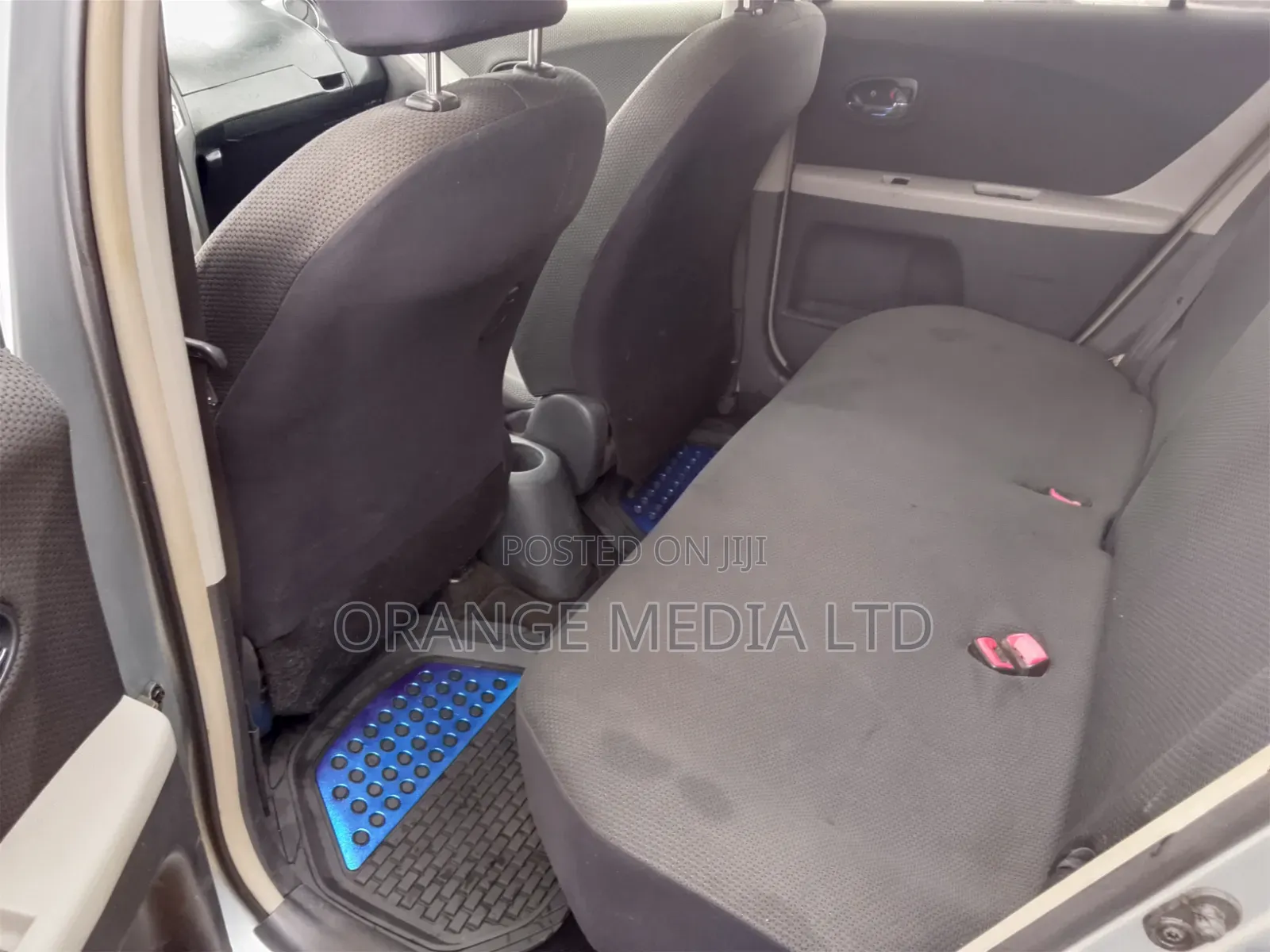 Toyota Vitz 2009 Gray