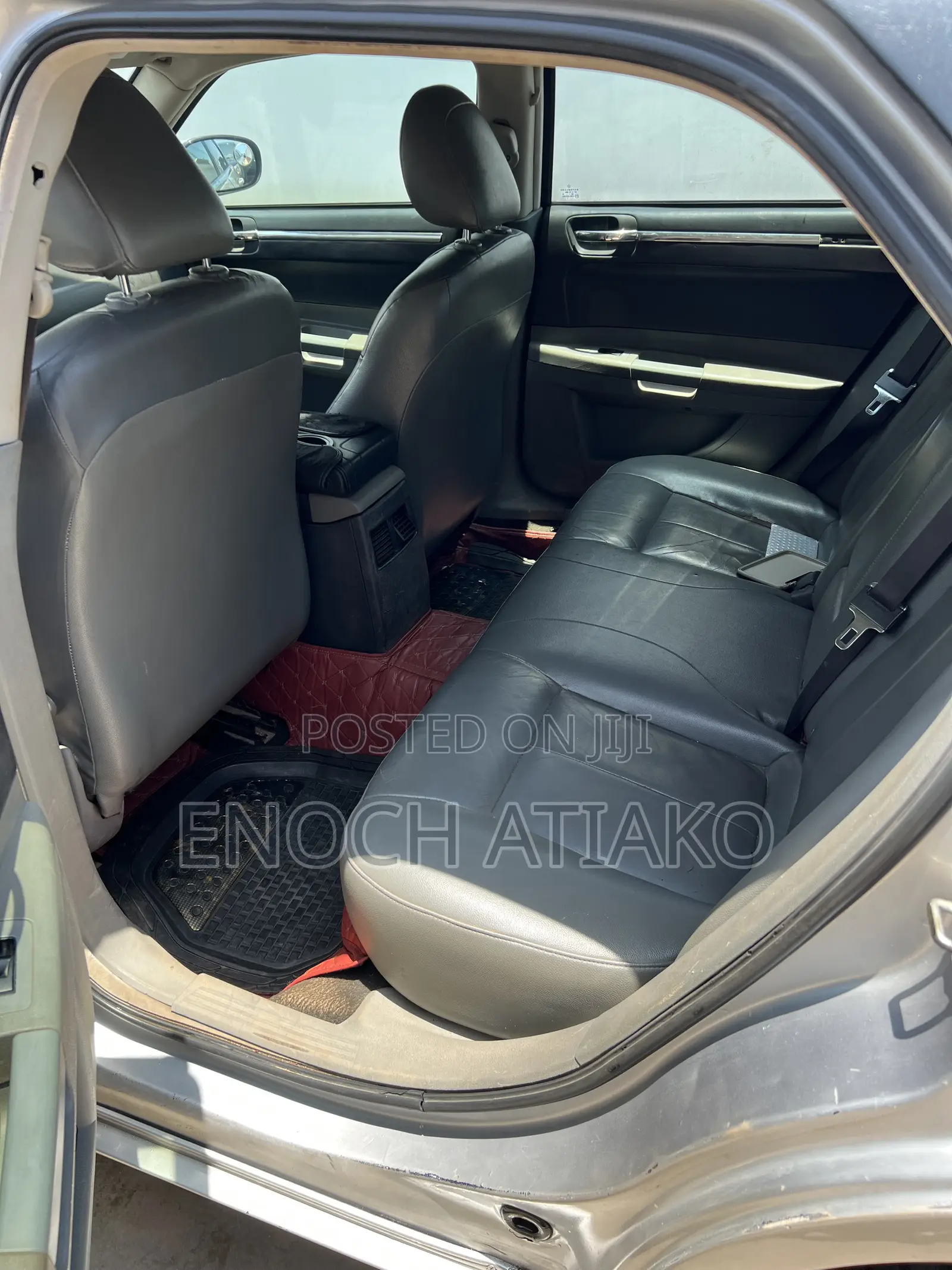 Chrysler 300C SRT8 RWD 2010