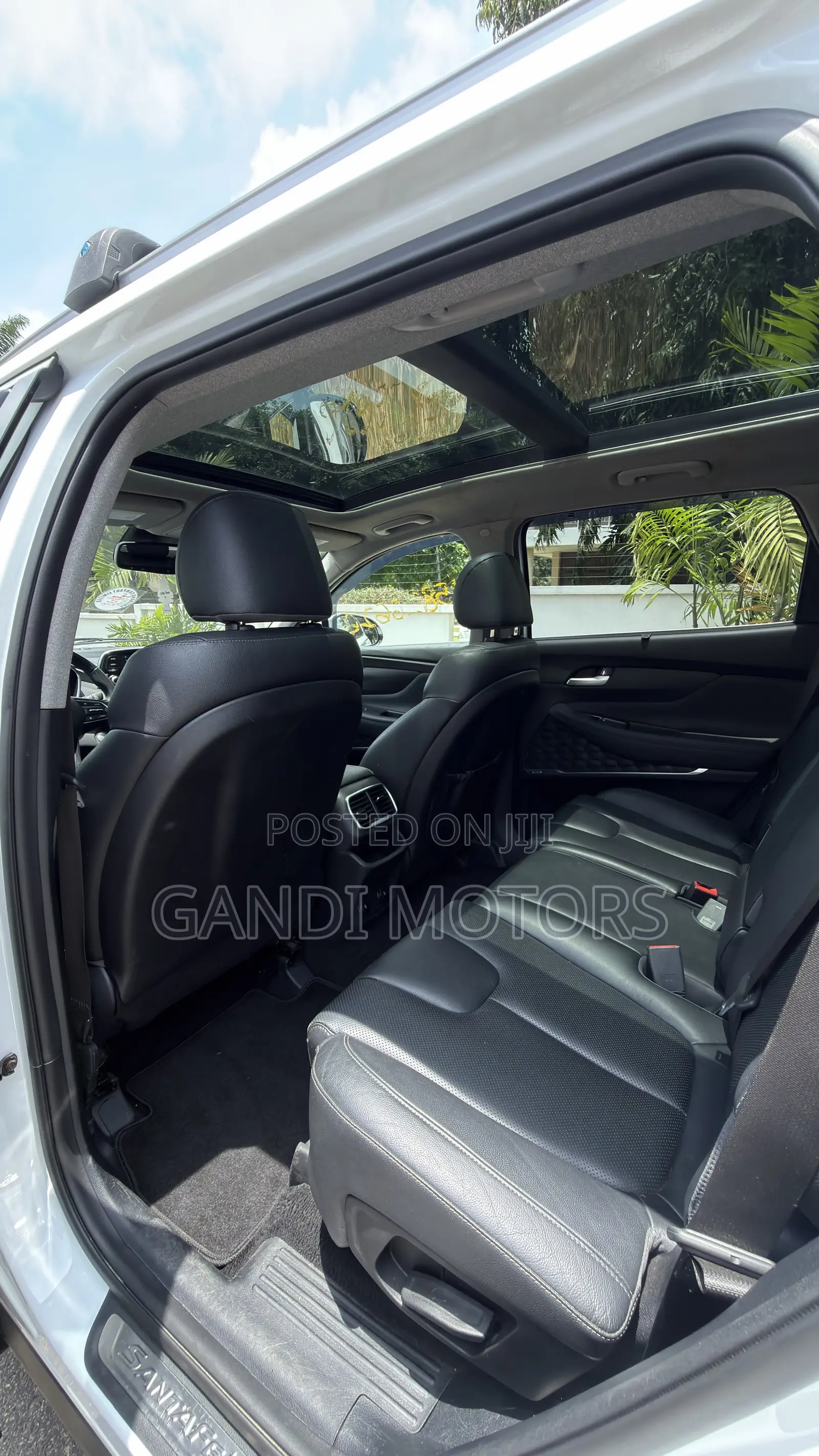 Hyundai Santa Fe 2019 White