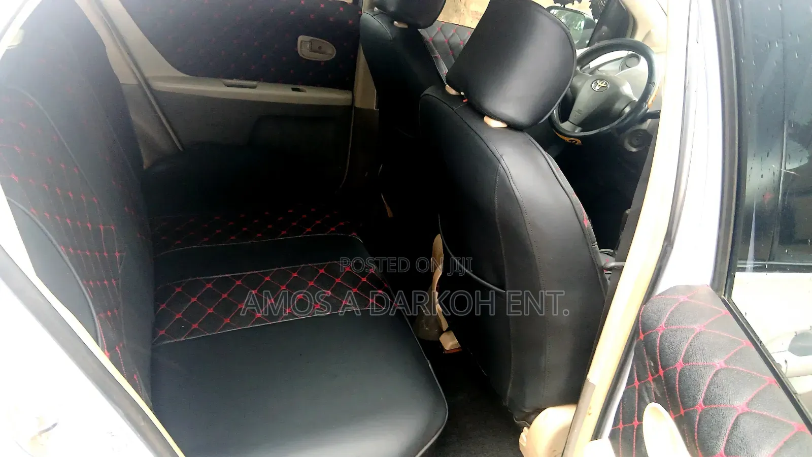 Toyota Vitz 1.0 FWD 5dr 2010 Gray