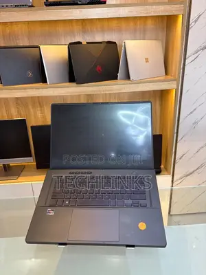 Laptop Asus ROG Zephyrus G15 24GB AMD Ryzen 9 SSD 1T