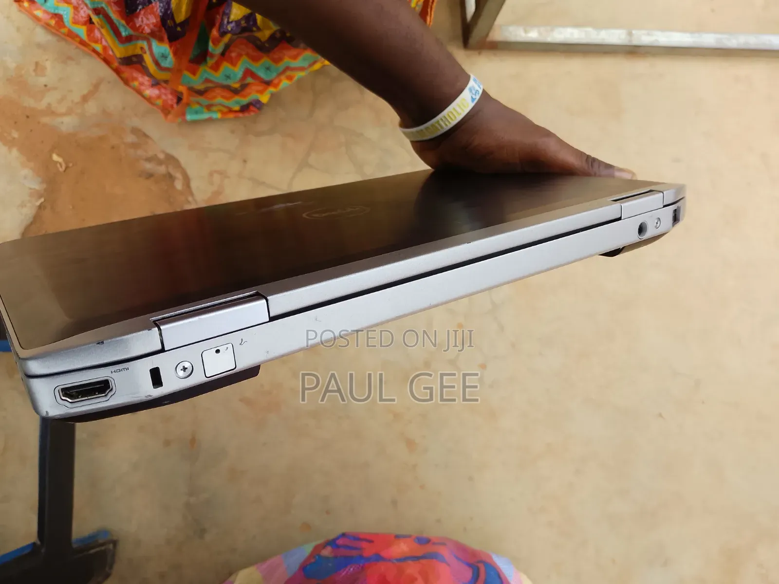 Laptop Dell Latitude 7400 4GB Intel Core i5 HDD 500GB