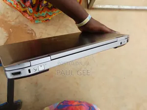 Laptop Dell Latitude 7400 4GB Intel Core i5 HDD 500GB