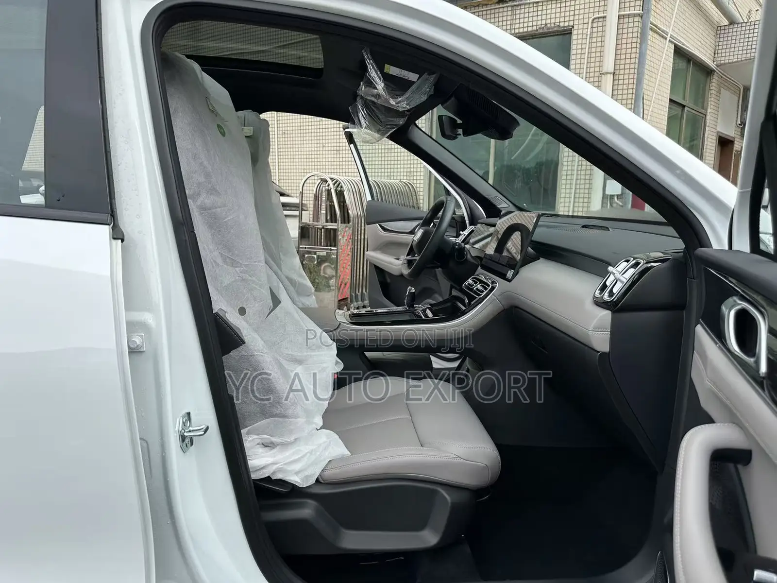 New Geely Boyue 2025 White