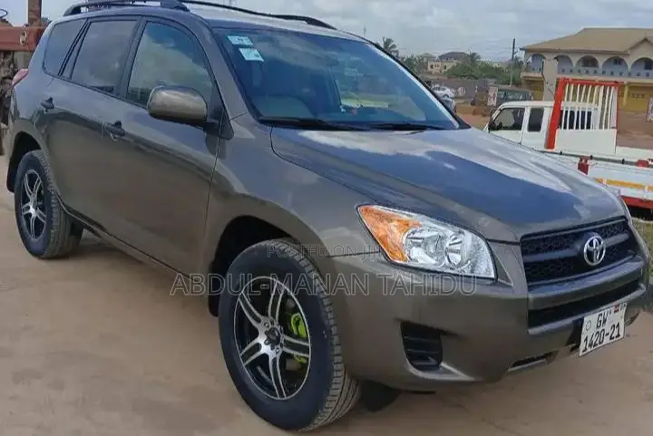 Toyota RAV4 2.5 2010 Gray