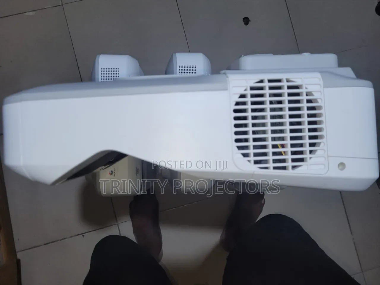 Epson PowerLite 680