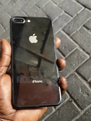 Apple iPhone 8 Plus 64 GB Black