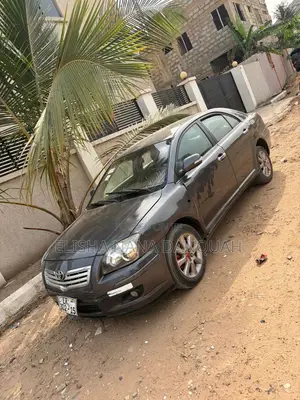 Toyota Avensis 1.8 VVT-i 2006 Gray