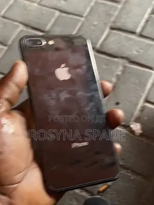 Apple iPhone 8 Plus 64 GB Black